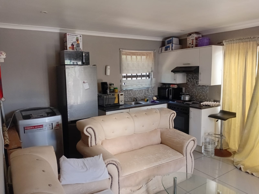 1 Bedroom Property for Sale in Vincent Eastern Cape